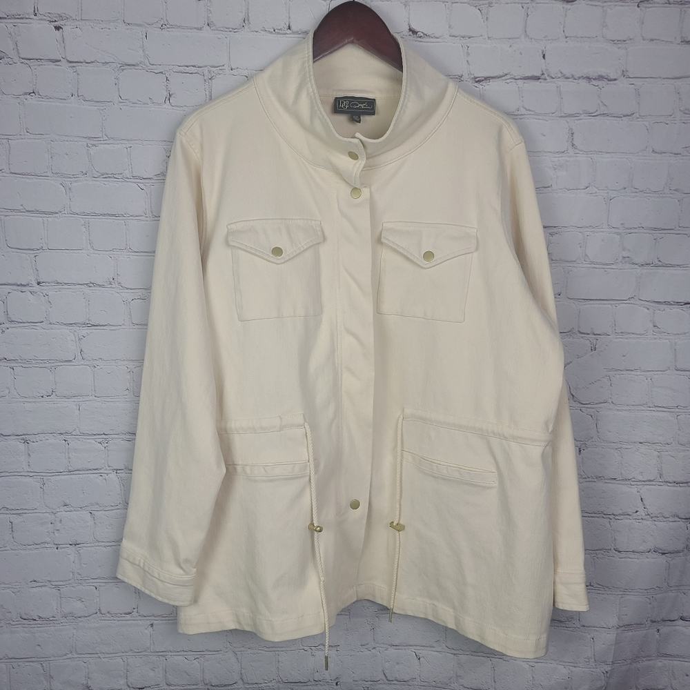 DG2 Diane Gilman Knit Twill Cargo Jacket. Cream Sz 1X